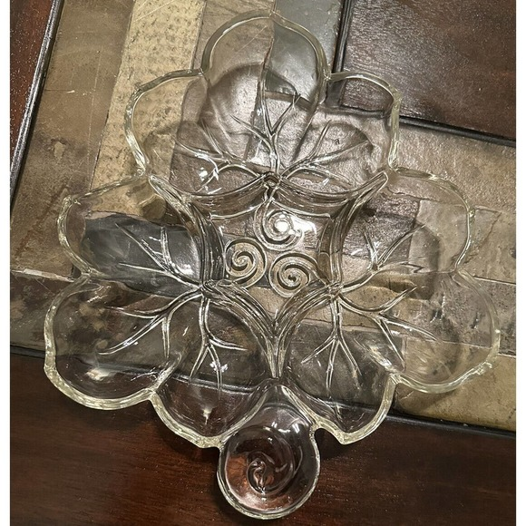 Vintage Leaf-shaped Hand Crafted Glass Clear Candy Dish (10”‎ Long/8 1/2” Wide) - Picture 1 of 6